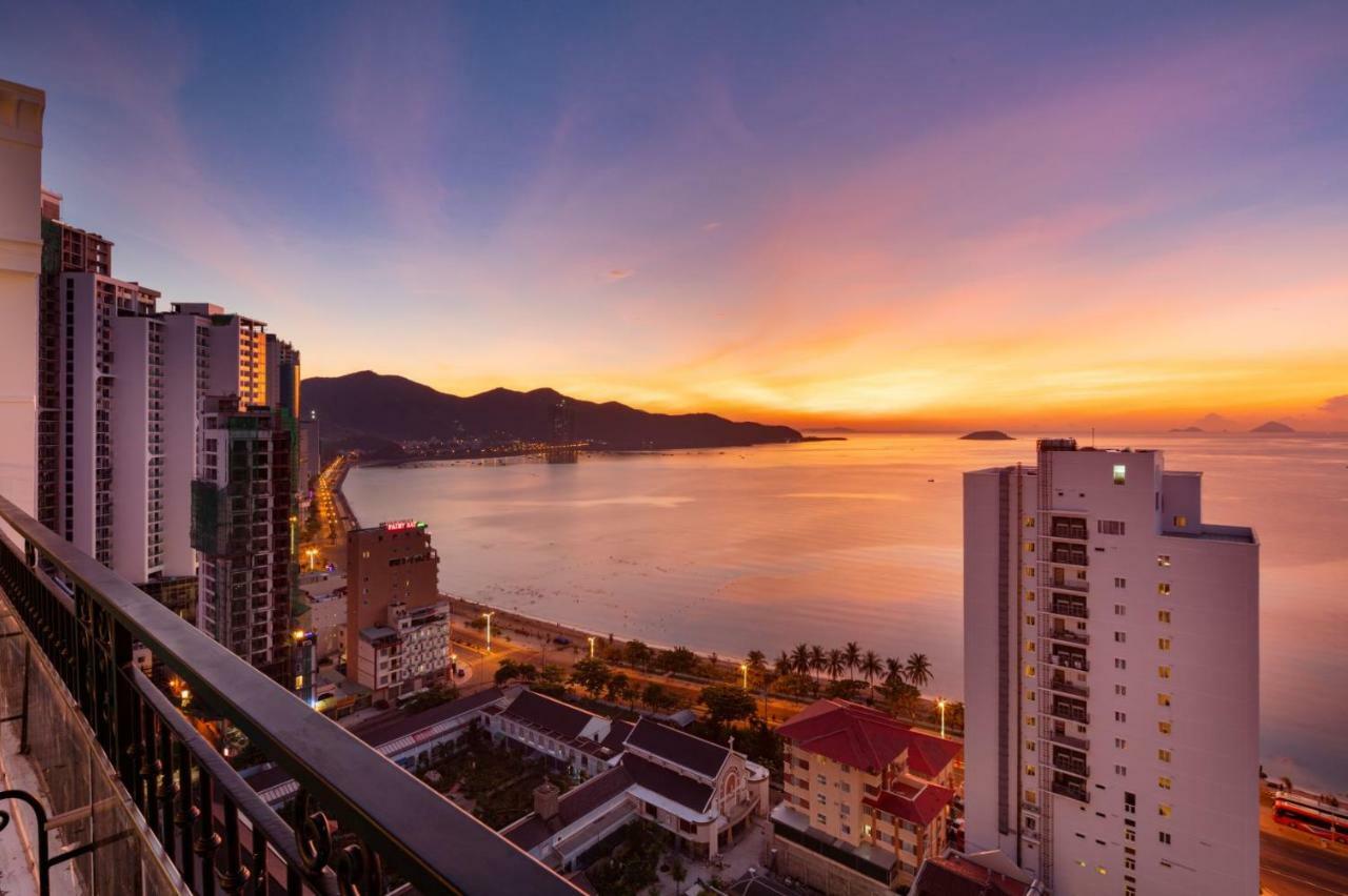 Aston Nha Trang City Hotel Exterior photo